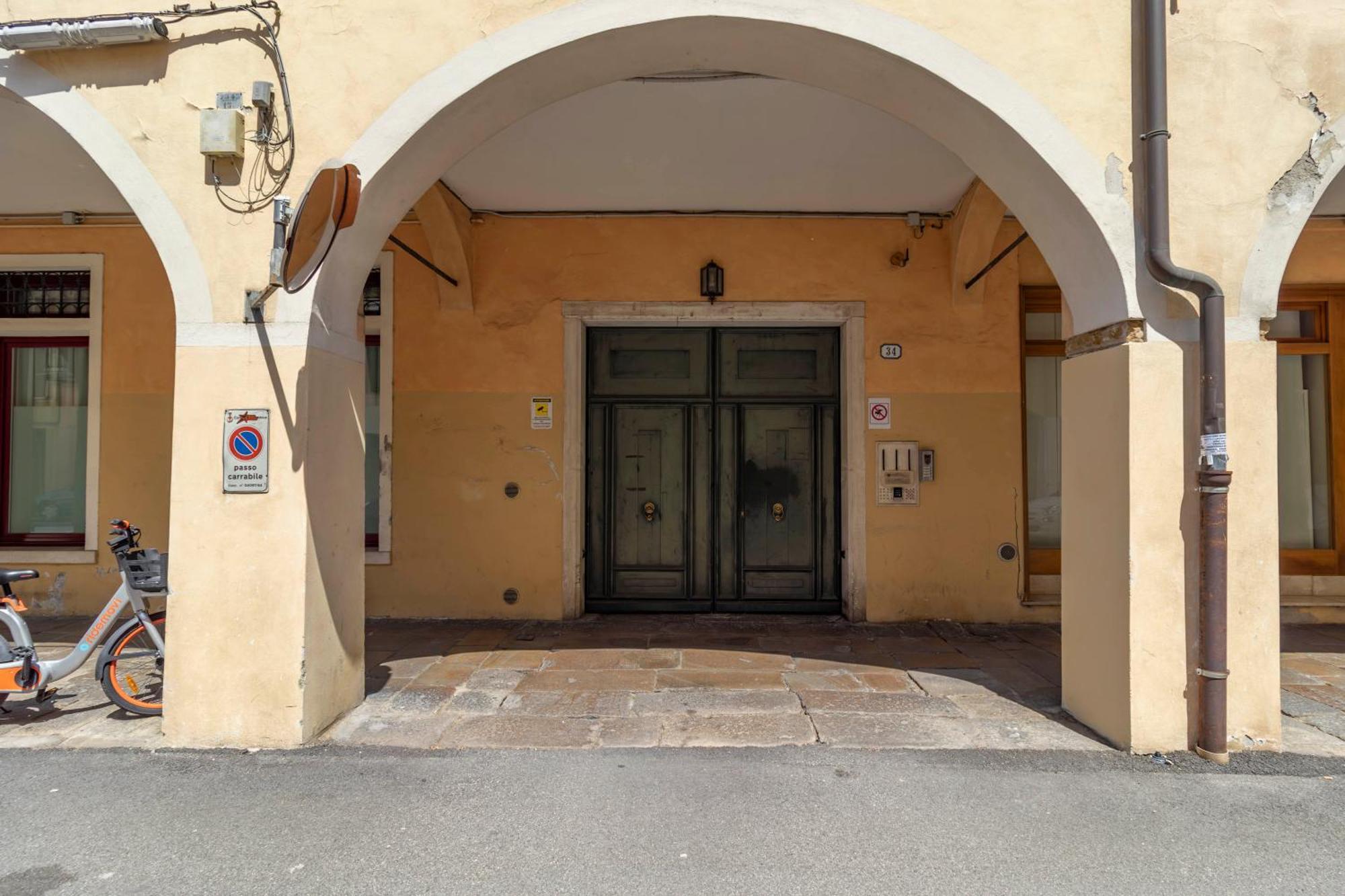 帕多瓦Casa Charleston In Palazzo Nobiliare Al Duomo公寓 外观 照片