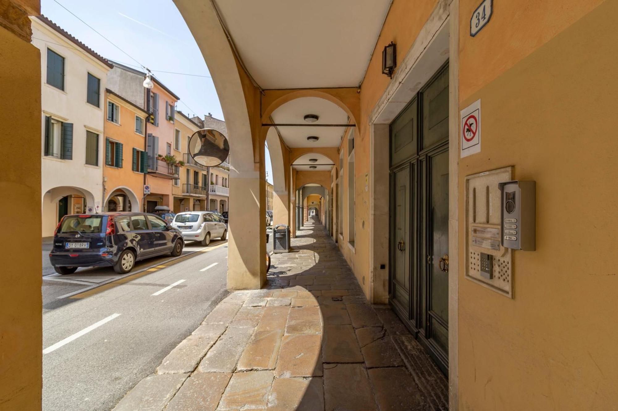 帕多瓦Casa Charleston In Palazzo Nobiliare Al Duomo公寓 外观 照片